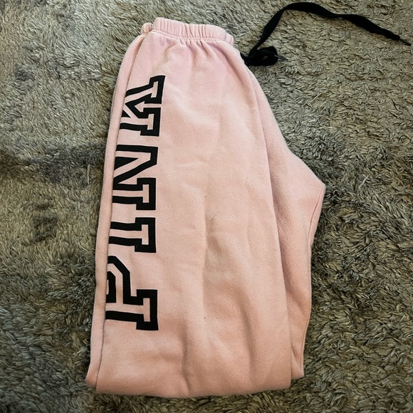 PINK Victoria's Secret Pants - PINK pink sweatpants, size XS.